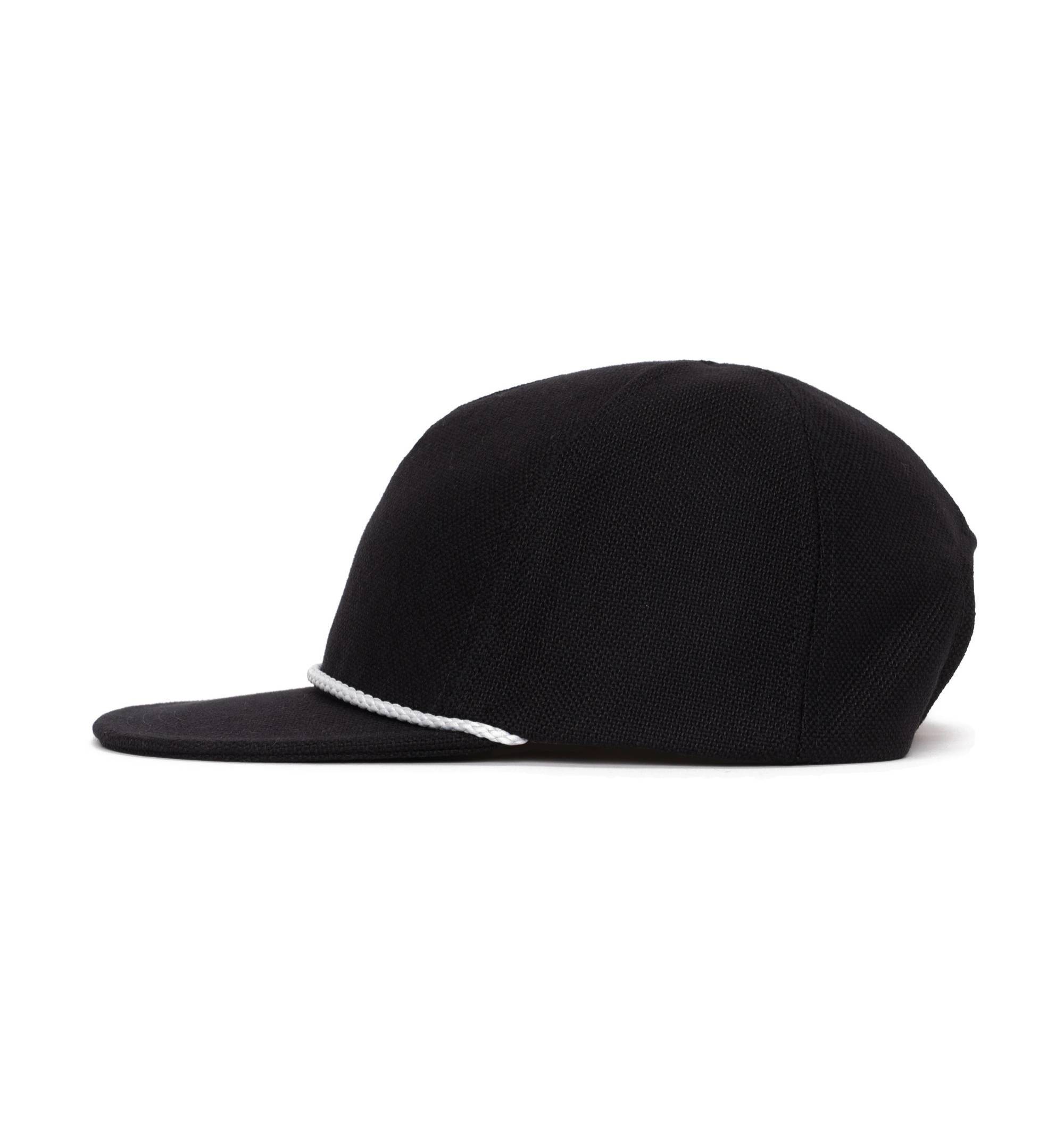 GAB01002_costo_gabone_lippis_musta_hot_002