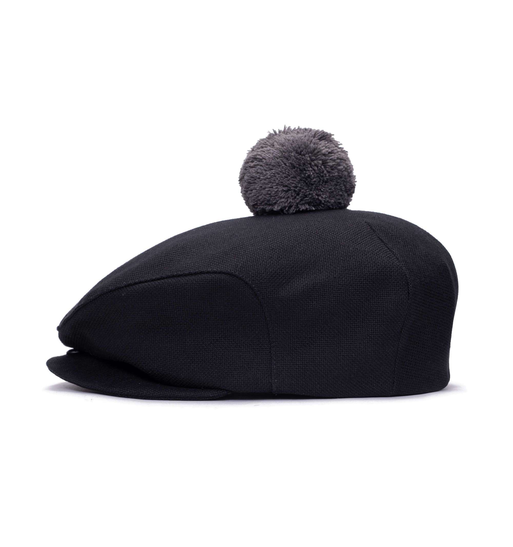 HU01099_Costo_hupla_hattu_musta_hot_002