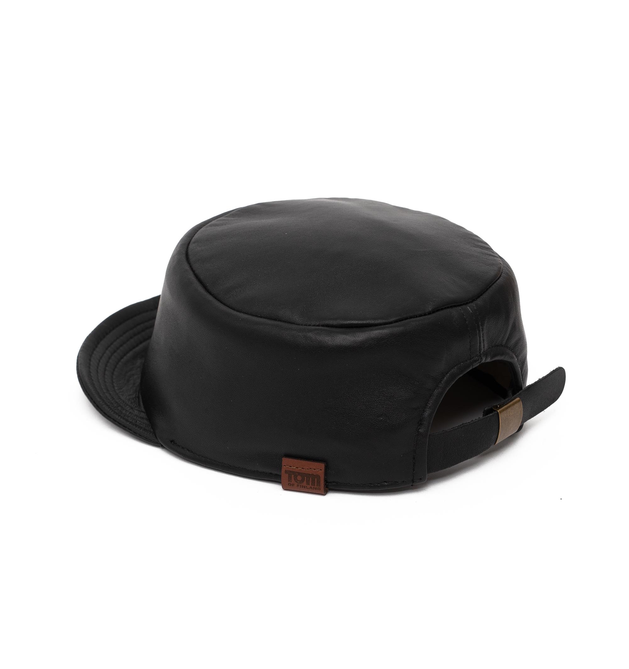 Costo x Tom of Finland Gona lÃ¤tsÃ¤ musta nahka takaa